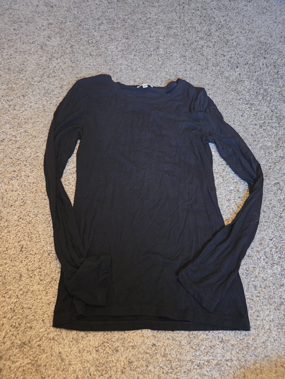 💖Zenana Outfitters Classic Black Long-Sleeve Women's Top - Lightweight Staple